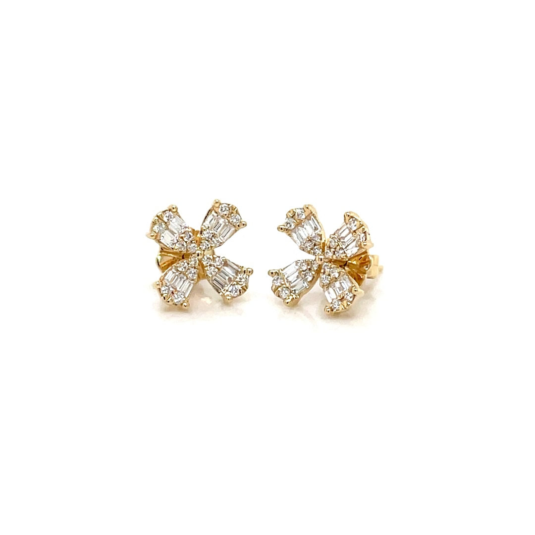 Four-Petal Baguette Diamond Stud Earrings in Yellow Gold Diamonds House